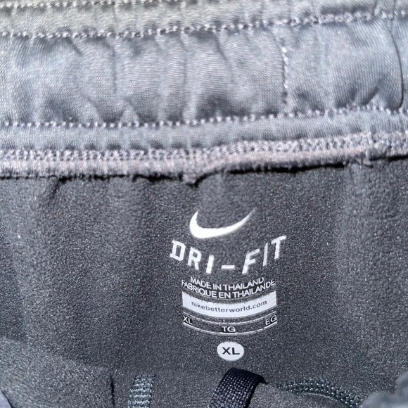 Nike Man Pants Size XL - Picture 5 of 6